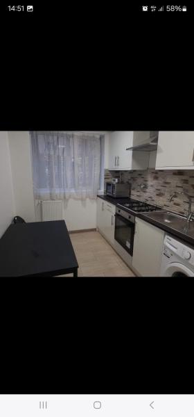 Strada păcii nr.12 bl.L3 ap.2